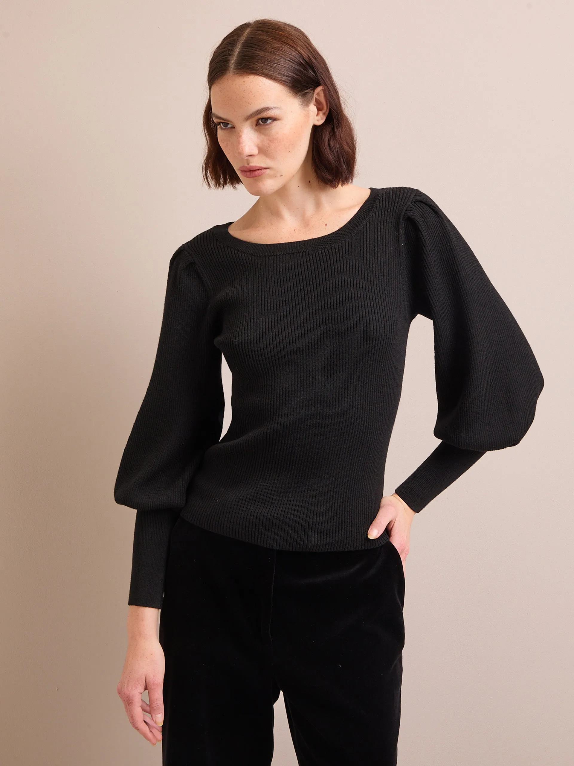 Black Eva wool boat neck jumper