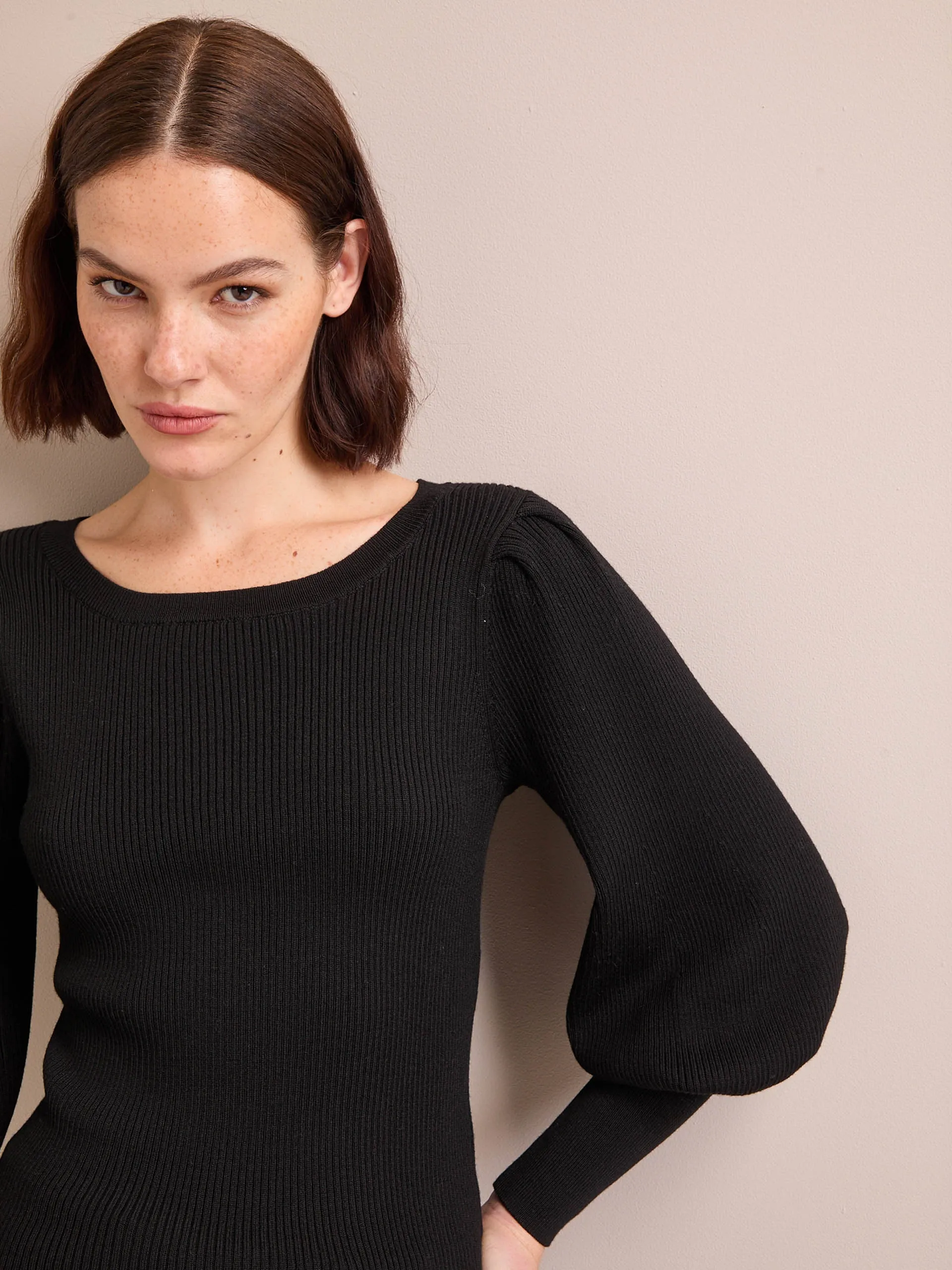 Black Eva wool boat neck jumper