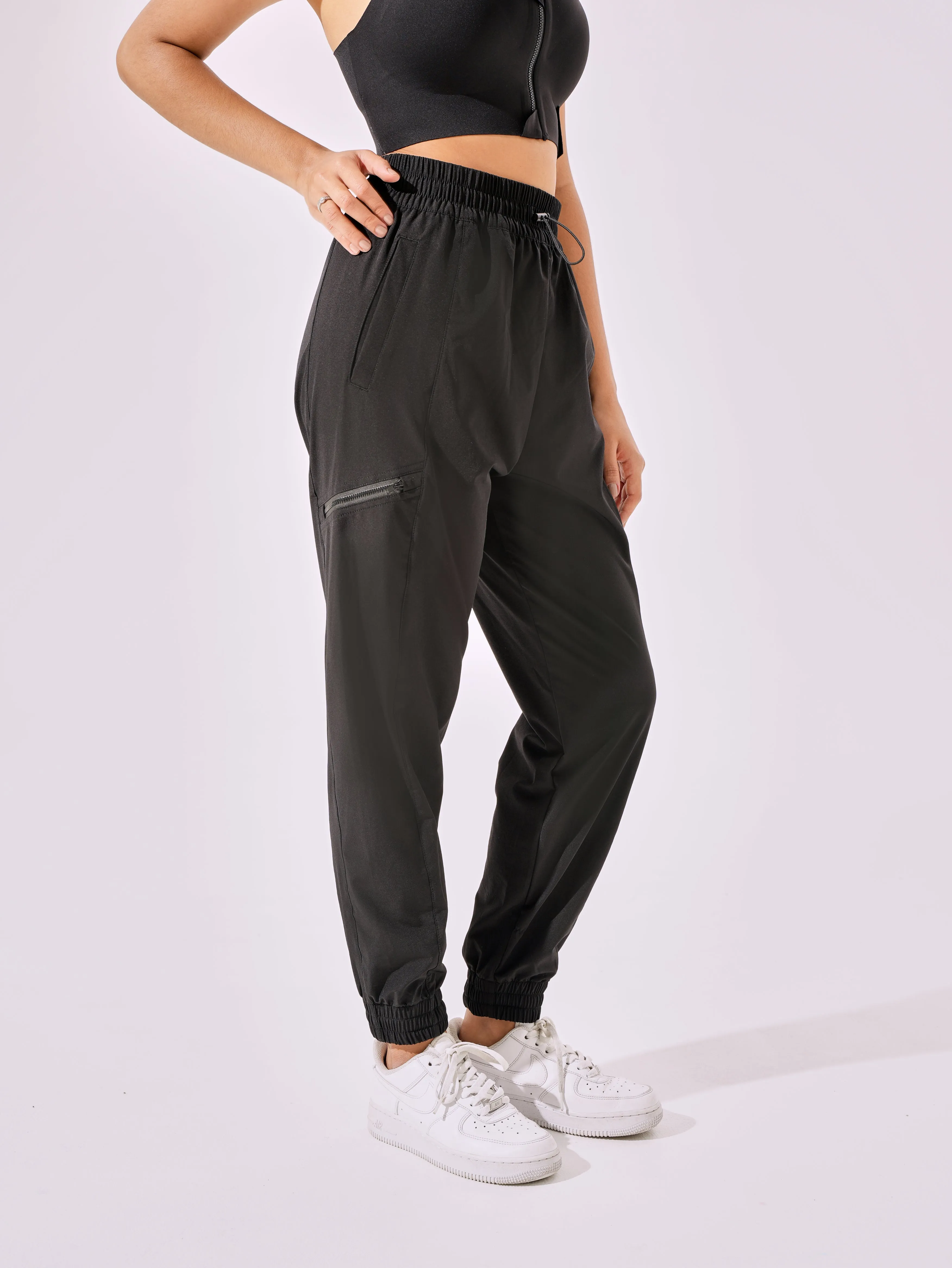 Cooling Anti-Bacterial Explore Joggers With 4 Pockets & Cuffs