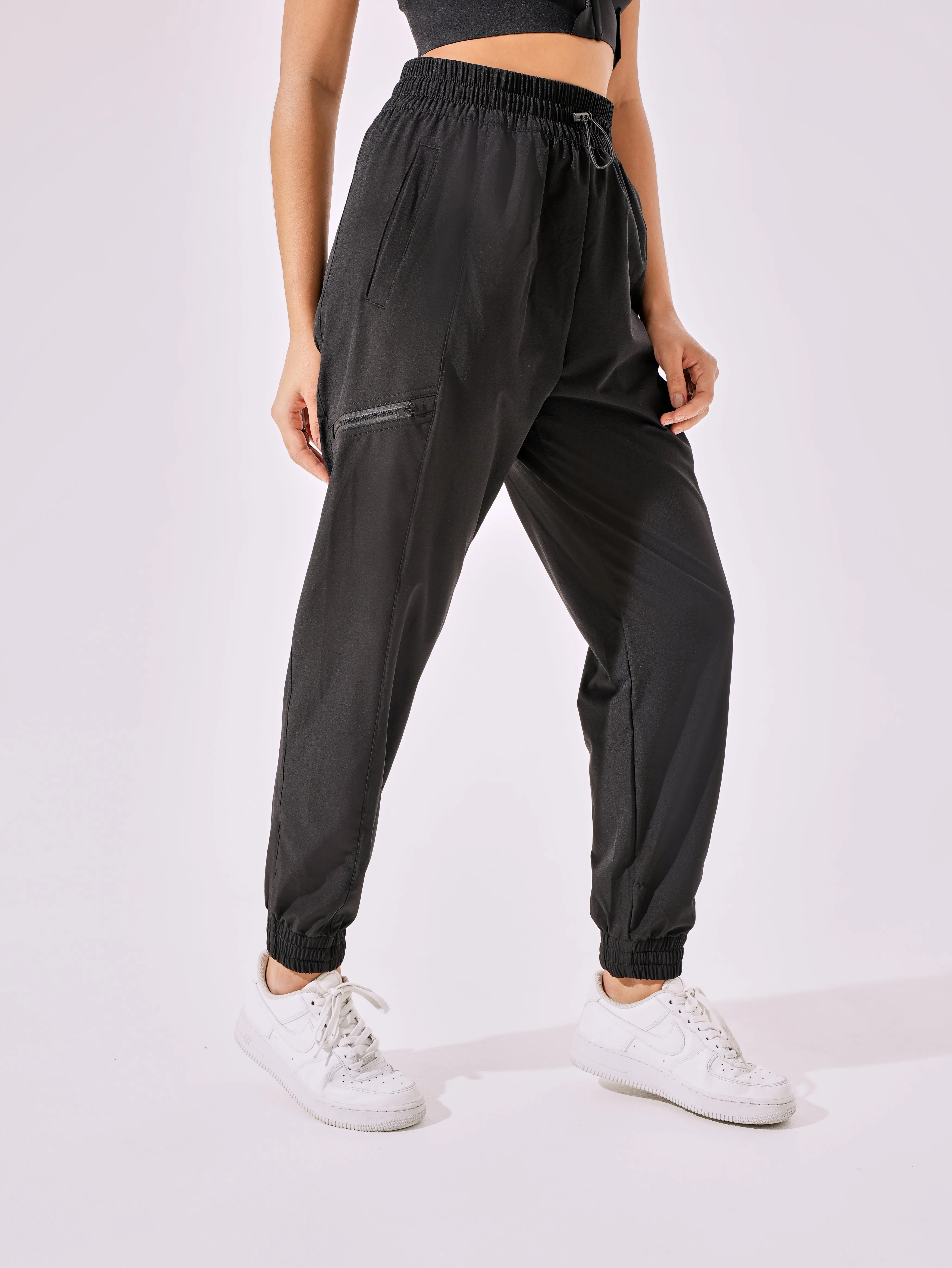 Cooling Anti-Bacterial Explore Joggers With 4 Pockets & Cuffs