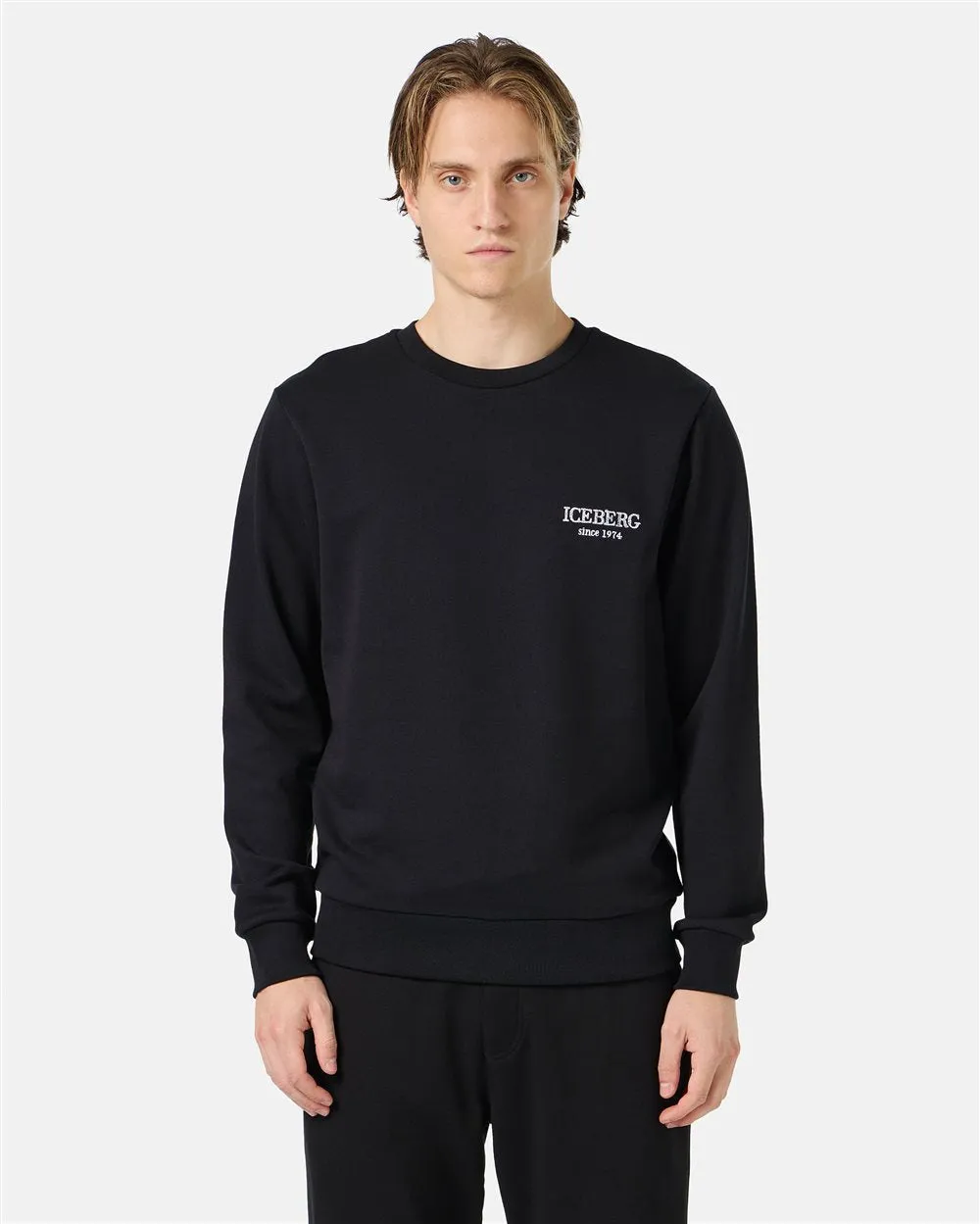 Embroidered Logo Sweat Shirt (Black) - I23E01163009000