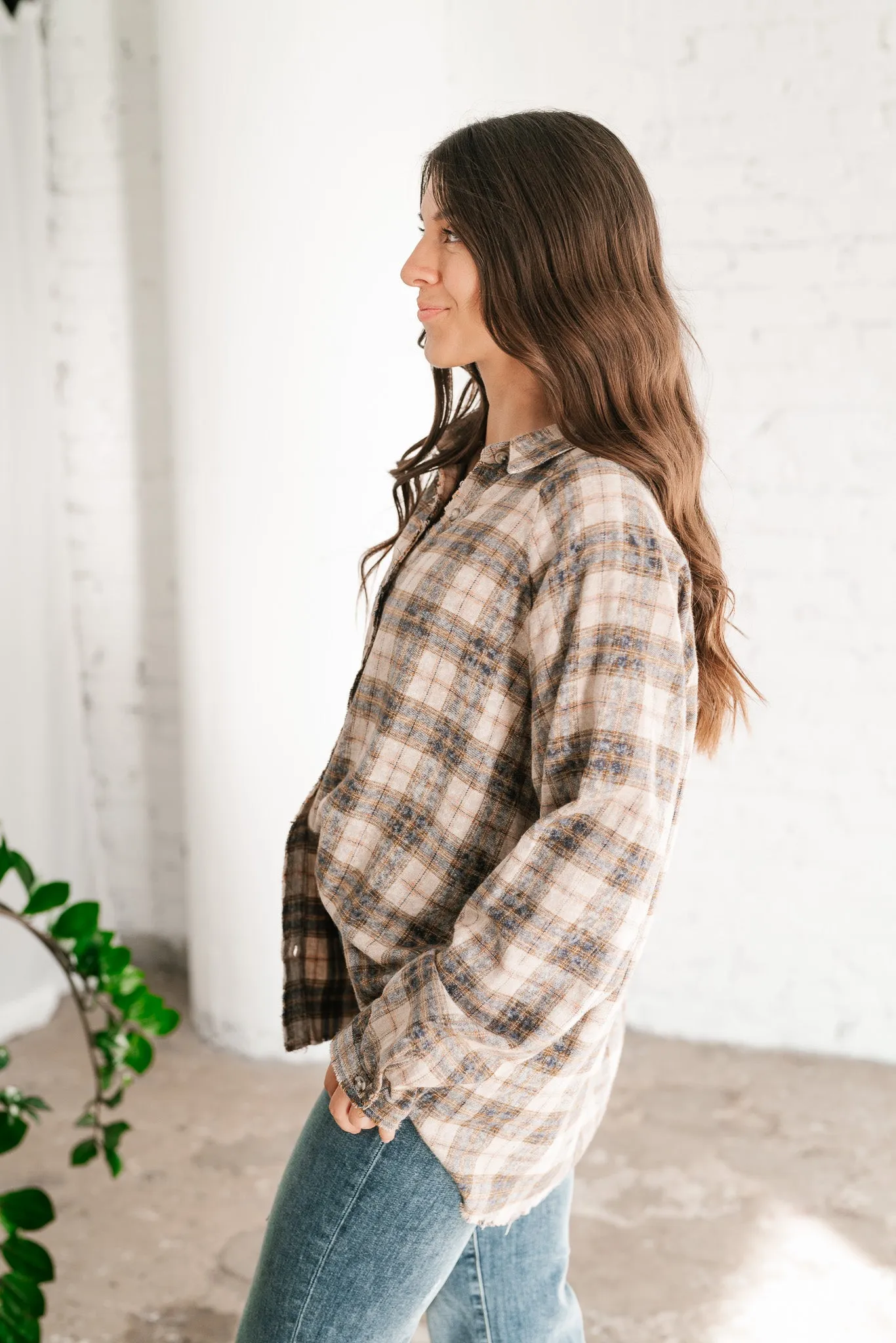 Feel The Warmth Flannel- Sand/Navy