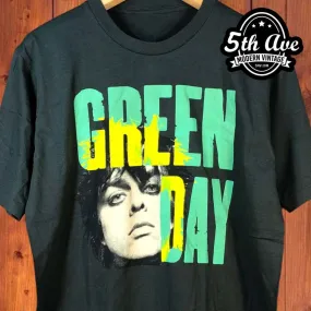 Green Day Vintage-Inspired Enzyme-Washed Cotton T-Shirt with Iconic Band Graphic