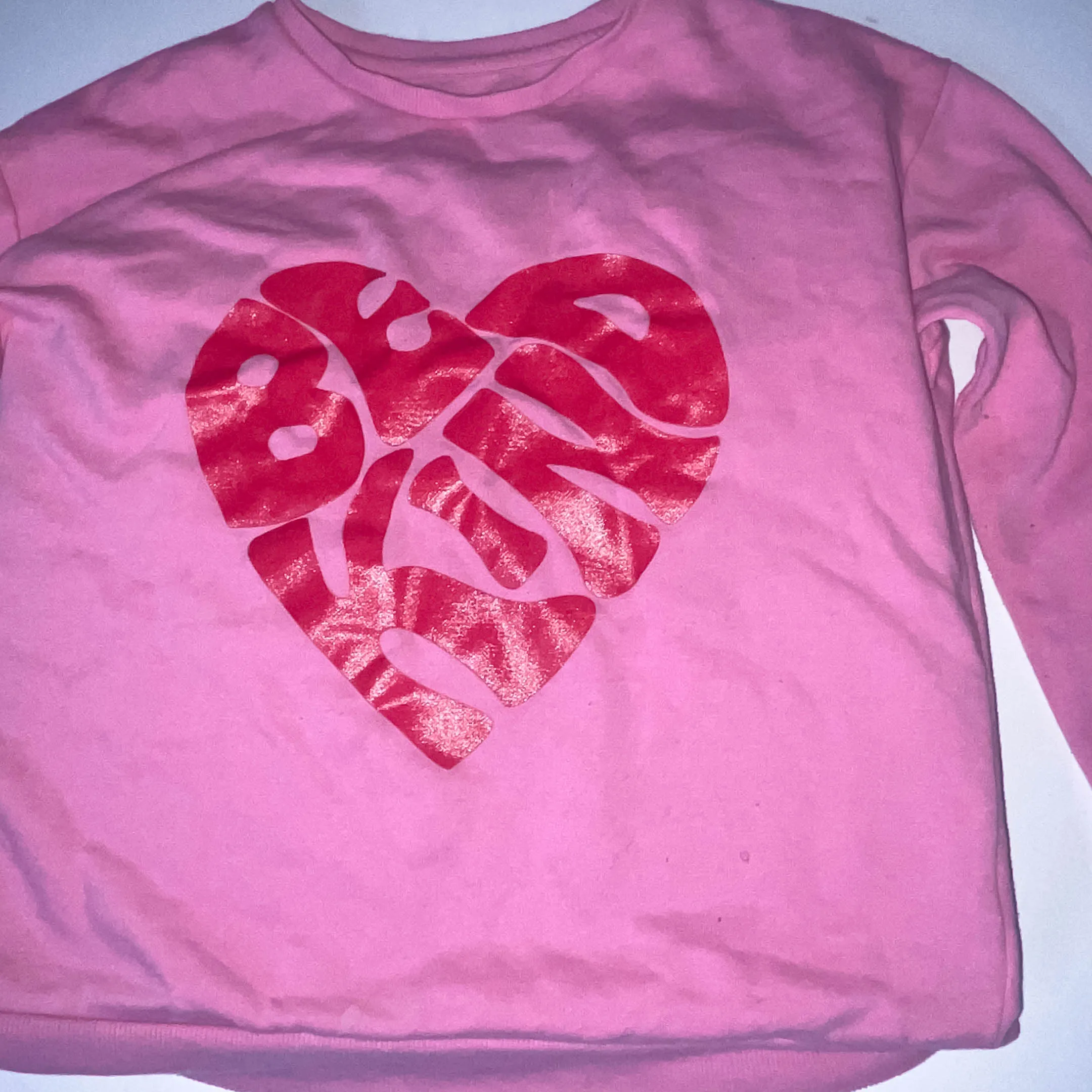 Vintage girls pink Be Kind love graphics XS sweatshirt